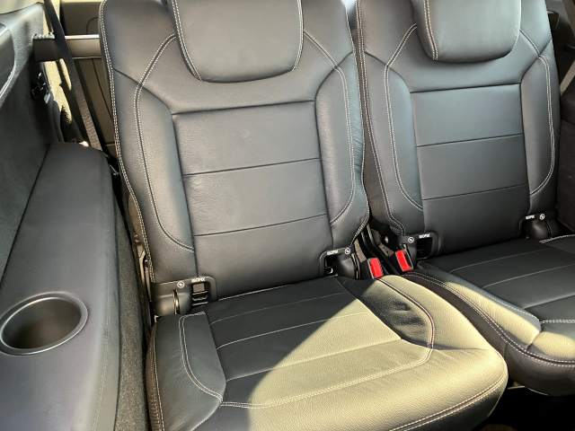 ベンツレザーシート凹み補修リペア