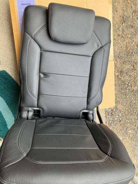 ベンツレザーシート凹み