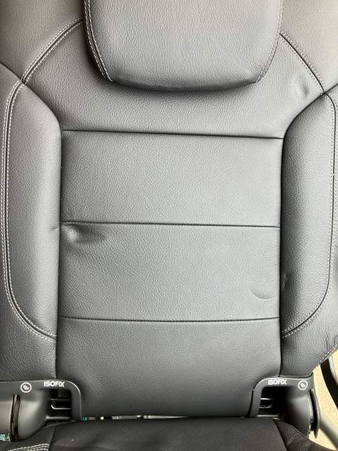 ベンツレザーシート凹み